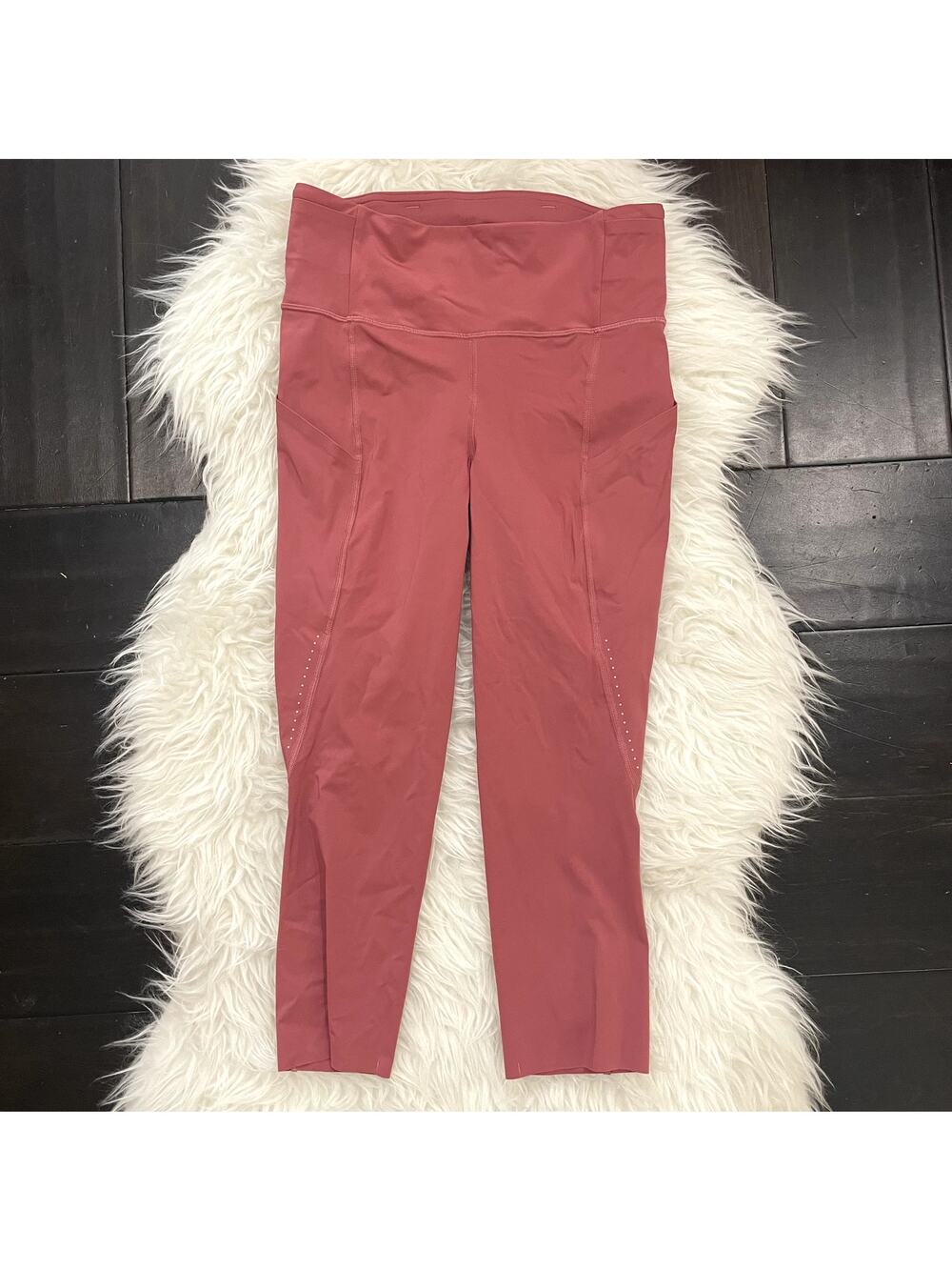 Lululemon Fast and Free High Rise Crop 21" Elite Cherry Tint Women's Size 8